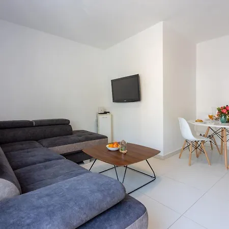 Apartment Angelina * Crikvenica