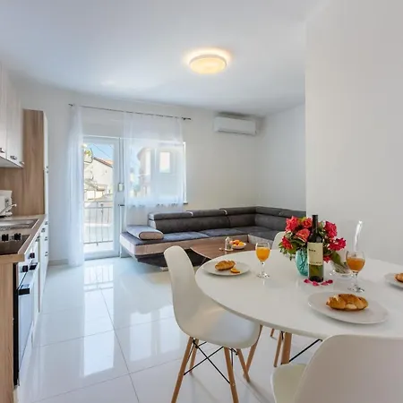 Apartment Angelina Apartman *